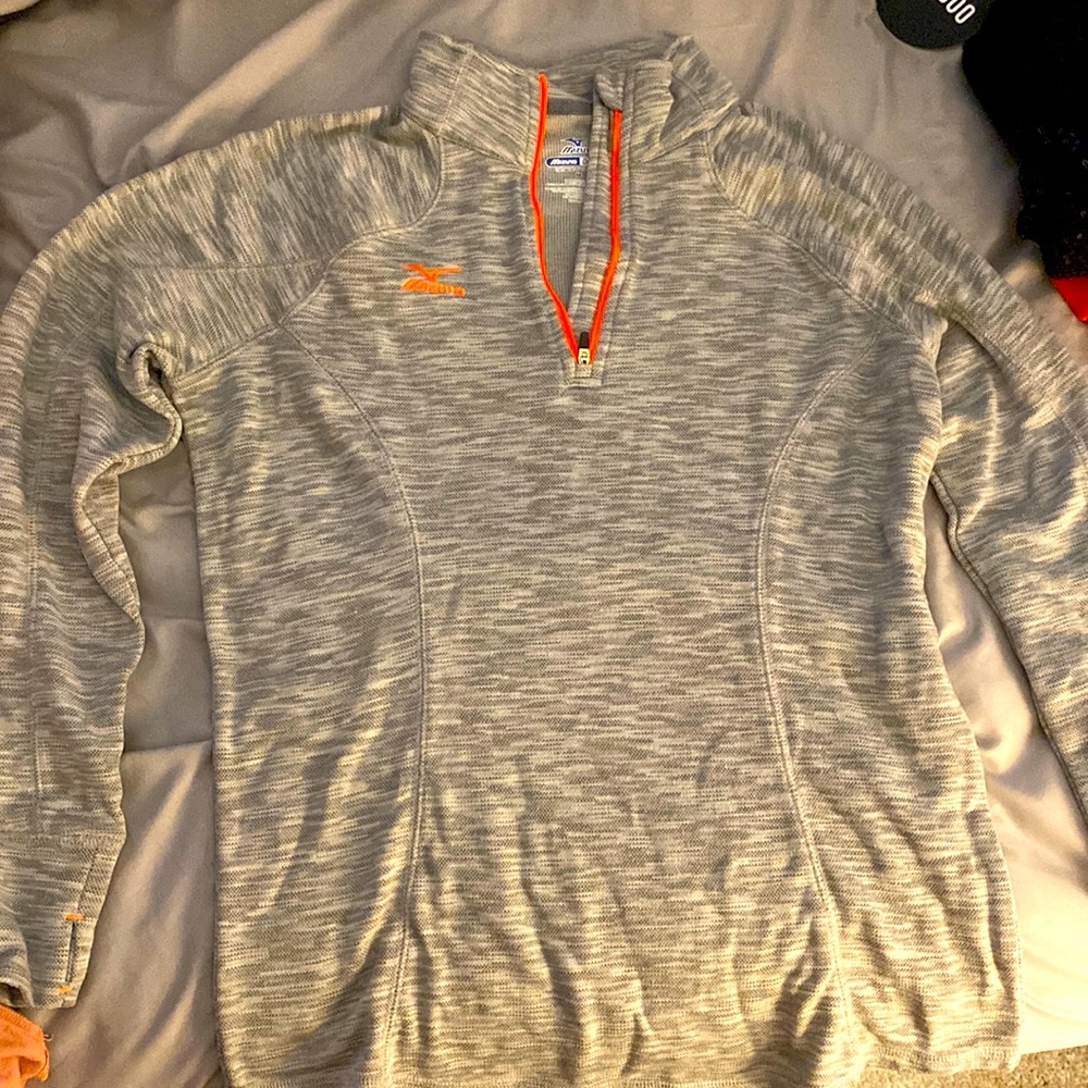 Mizuno quarter zip up
